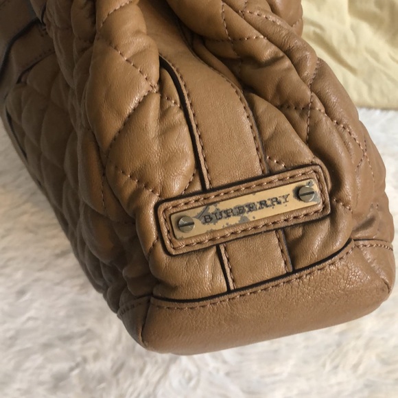 Burberry quilted tan leather purse 😍 - Picture 10 of 13